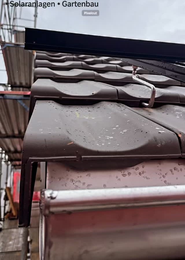 Montagedetail am Dach